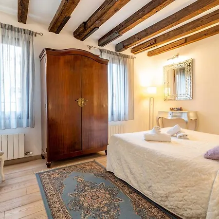 San Marco New Romantic Apartmán Benátky